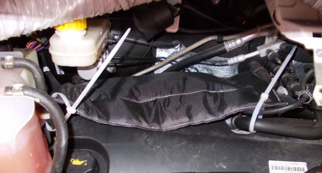Engine noise insulation Engine noise insulation